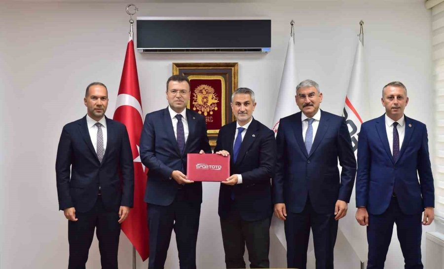 Niğde’ye Yeni Spor Tesisleri Geliyor