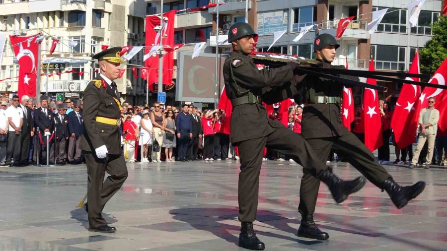 Antalya’da 30 Ağustos Coşkusu Yaşandı