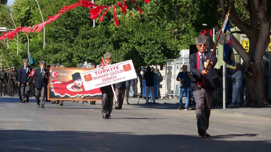 Antalya’da 30 Ağustos Coşkusu Yaşandı