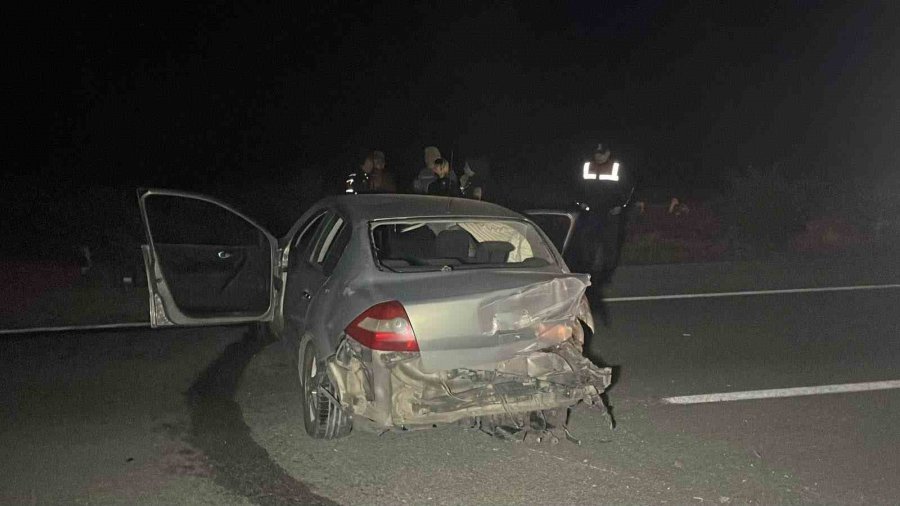 Karaman’da 2 Otomobil Çarpıştı: 3 Yaralı