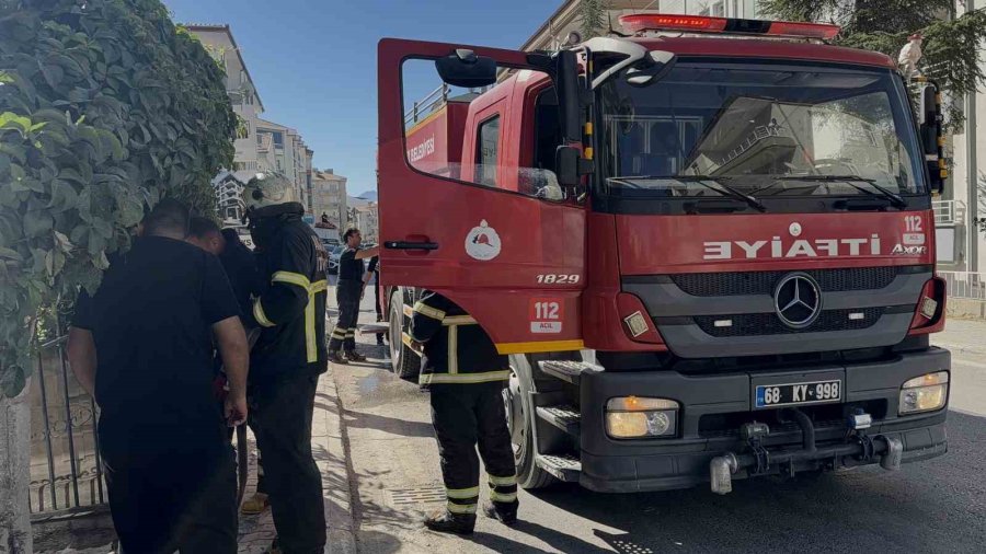 Aksaray’da Çakmakla Oynayan 2 Yaşındaki Çocuk Evi Yaktı