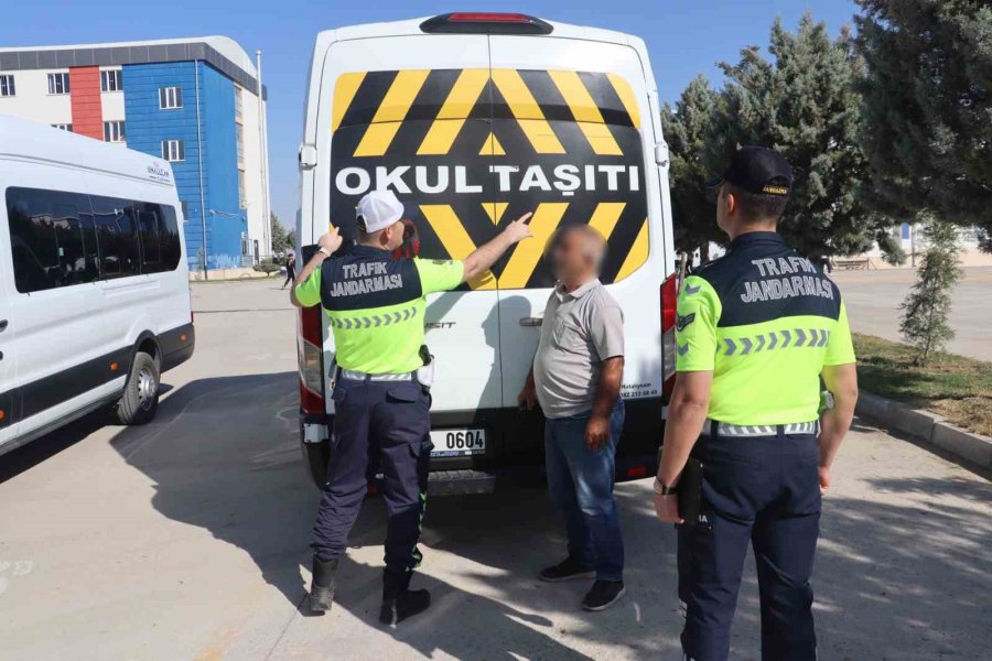 Okullar Açıldı, Trafik Jandarmaları Denetime Başladı