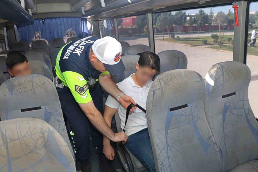 Okullar Açıldı, Trafik Jandarmaları Denetime Başladı