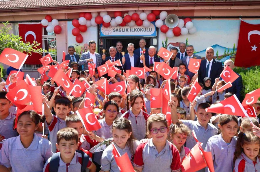 Aksaray’da 82 Bin 421 Öğrenci Ders Başı Yaptı