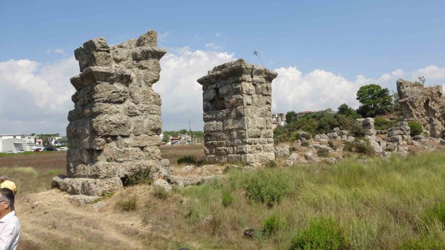 Tarihi Su Kemerleri Zamana Meydan Okuyamadı