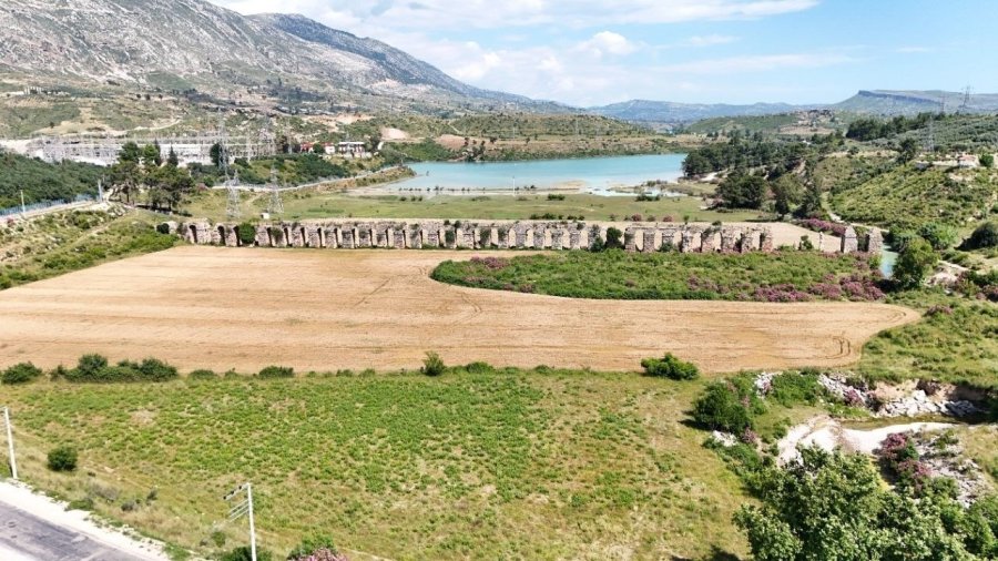 Tarihi Su Kemerleri Zamana Meydan Okuyamadı