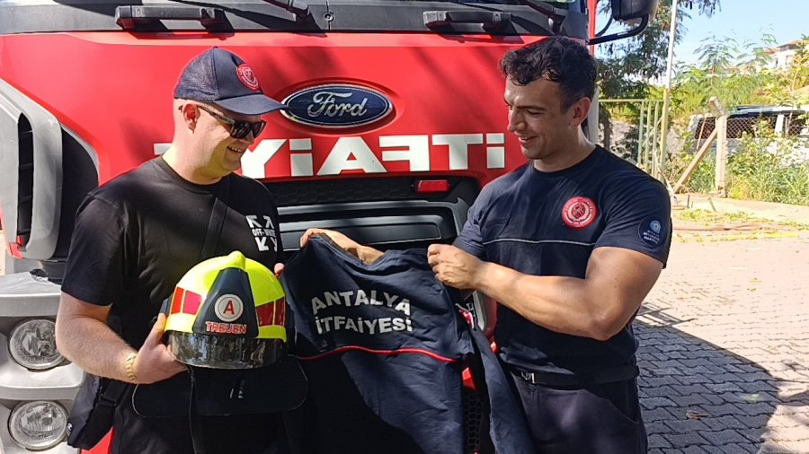 Alman İtfaiyeci, Türk Meslektaşlarının Yanına Uğramadan Ülkesine Dönmüyor
