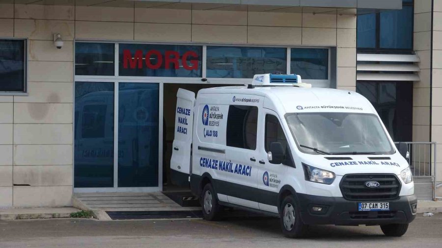 Eşi, Kayınvalidesi Ve Kayınpederini Öldüren Şüpheli, Arazide Kaçarken Jandarma Tarafından Yakalandı