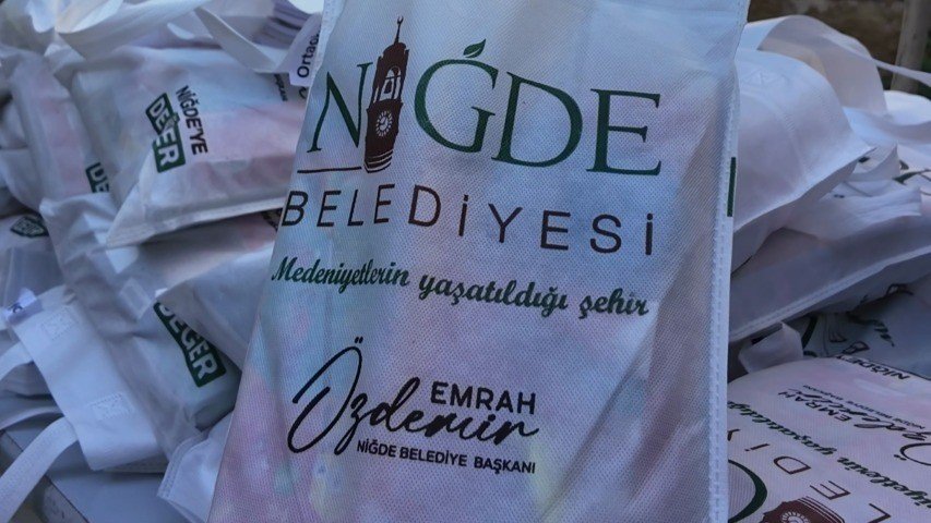 Niğde Belediyesi’nden 2 Bin 286 Öğrenciye Eğitim Desteği