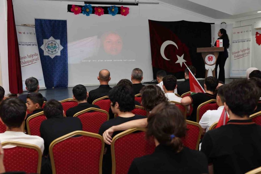 Yıkıntılar Arasında Bir Eğitim Mücadelesi: Gazzeli Öğrenciler Yaşadıklarını Anlattı