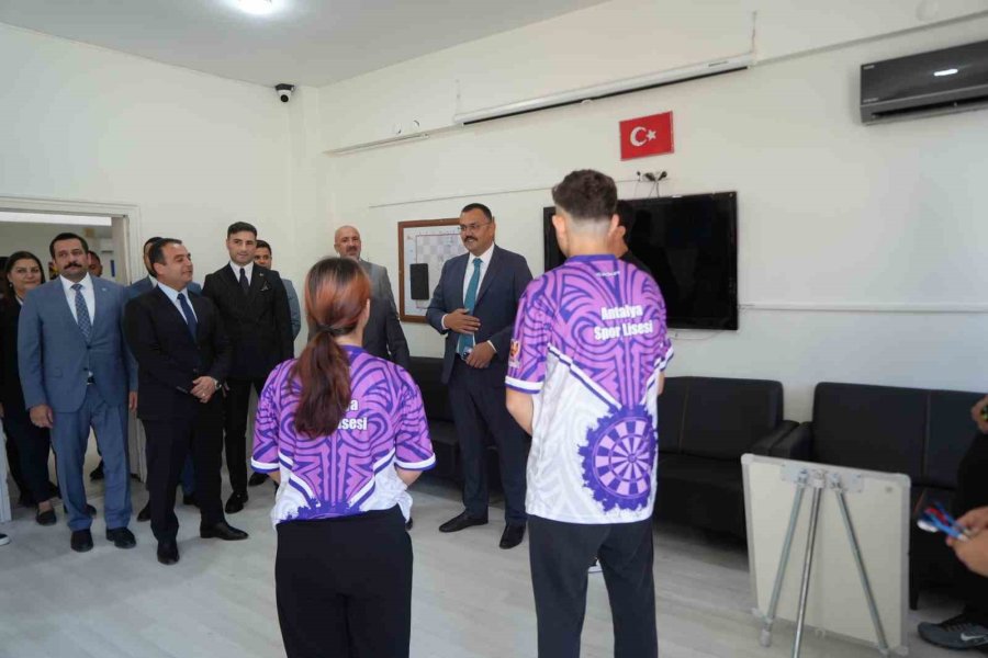 Dartta Dereceye Giren Kız Çocuklarına Başsavcıdan Tebrik