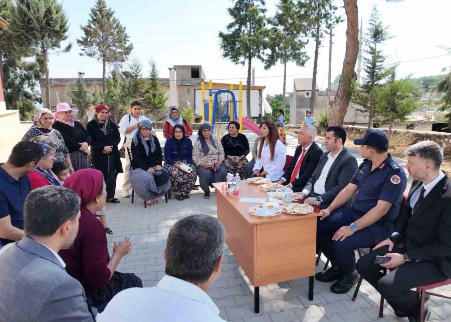 Akdeniz’de Mahalle Buluşmaları Sürüyor