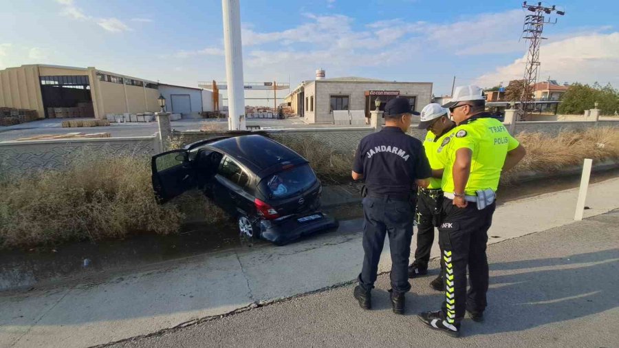 Yola Çıkan Köpek Kazaya Neden Oldu: 1 Yaralı