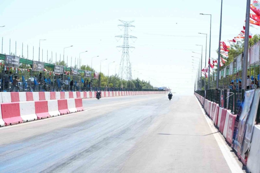 Kepez’de Moto Drag Heyecanı Start Aldı