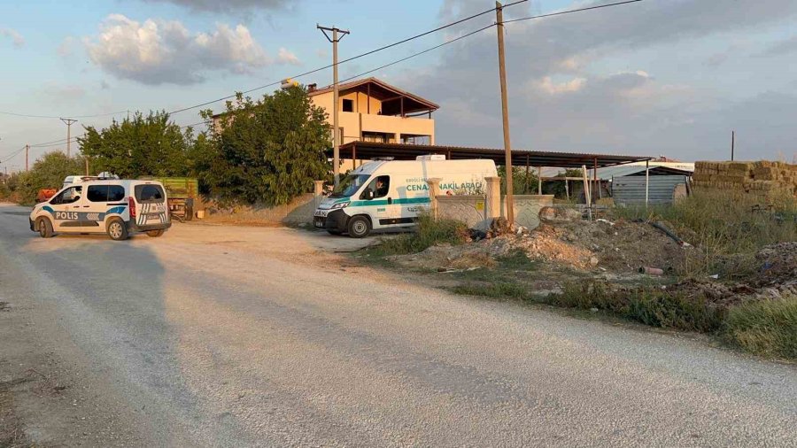 Traktörün Altında Kalan 4 Yaşındaki Çocuk Hayatını Kaybetti