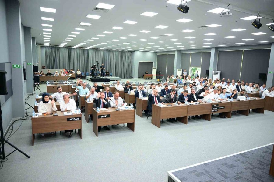 Mersin’de Raylı Sistem Projesi İçin 224 Milyon Euroluk Borçlanma Kararı