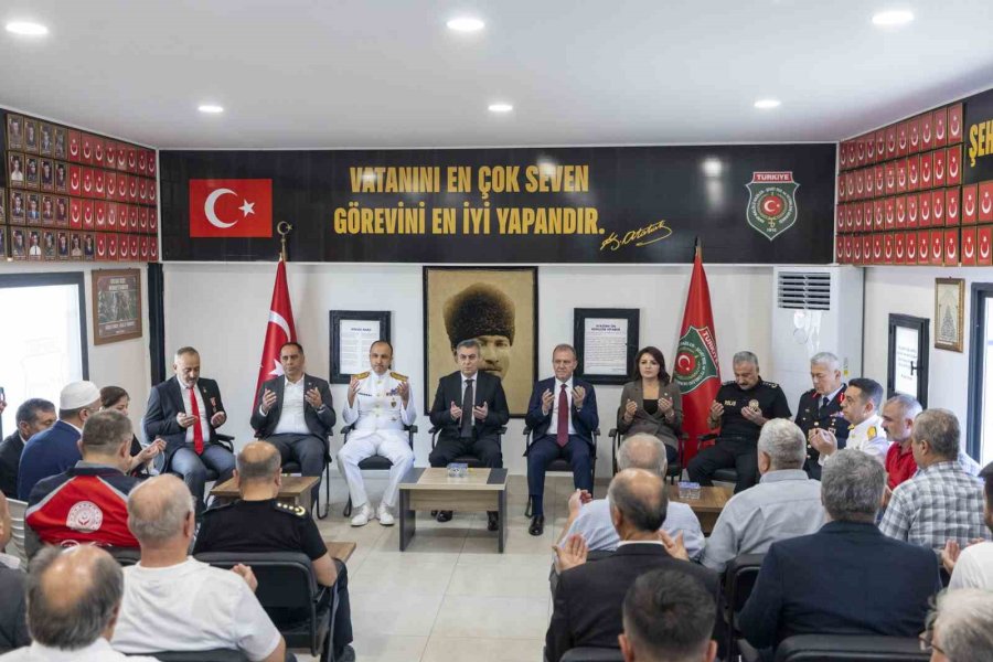 Mersin’de Gaziler Günü Tören Ve Etkinliklerle Anıldı