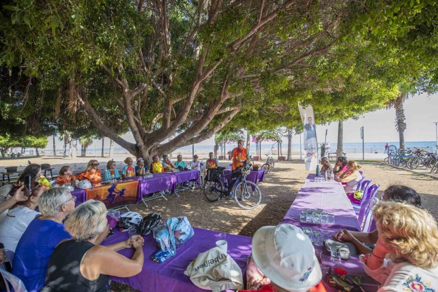 Mersin’de Bisikletseverler Güvenli Sürüş İçin Pedal Çevirdi