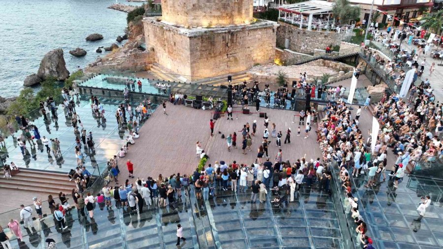 2 Bin Yıllık Atmosferde Sanat Ve Manzara Buluştu