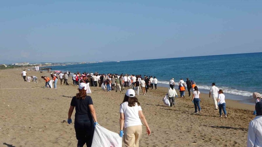 Validen Kum Hırsızlığına Karşı Boğaz Sahili’ne Kameralı Takip Talimatı