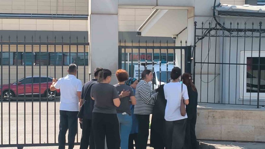 Kürek Sörfü Yaparken Boğularak Hayatını Kaybeden Gencin Annesinin Feryatları Yürek Sızlattı