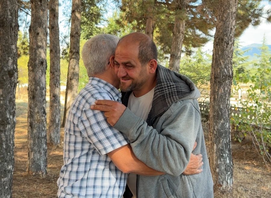 Üç Bilezik, Beş Ay Ve Yürekleri Isıtan İnsanlık Hikayesi