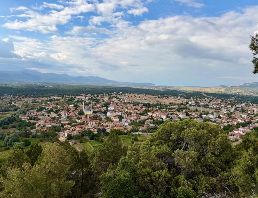 Üç Bilezik, Beş Ay Ve Yürekleri Isıtan İnsanlık Hikayesi
