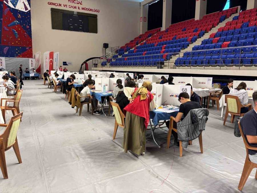 Niğde’de Öğrenciler Deneyap Atölyesi İçin Ter Döktü