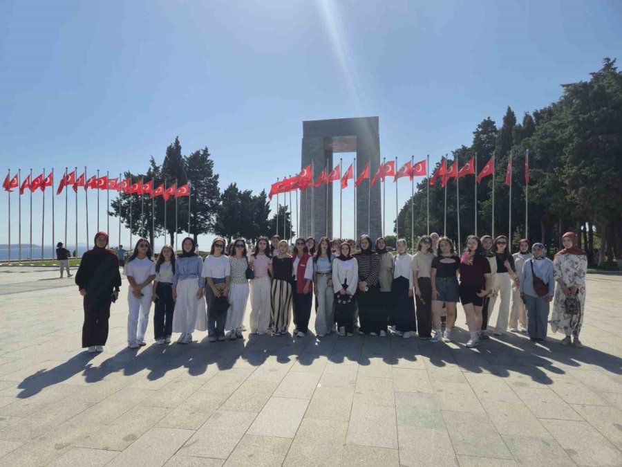 Karapınar Ve Emirgazili Gençler Çanakkale’de Tarihe Yolculuk Yaptı