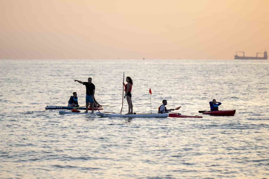 Mersinliler Güne Su Sporlarıyla Başladılar