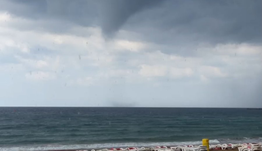 Alanya Açıklarında Hortum Görüntülendi