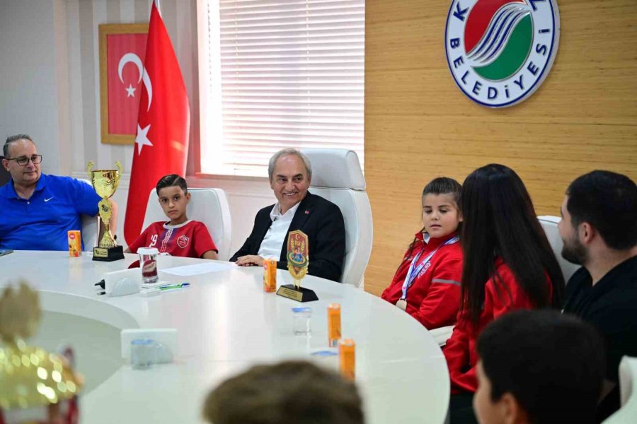 Kocagöz, Genç Şampiyonları Ağırladı