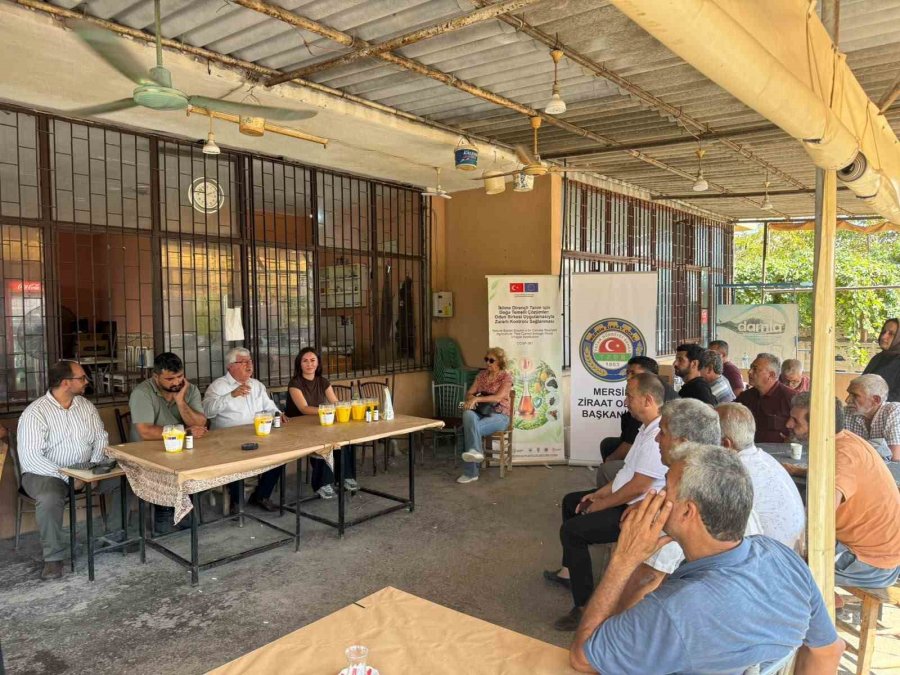 Mersin’de Çiftçilere Akdeniz Meyve Sineğiyle Mücadele Eğitimi
