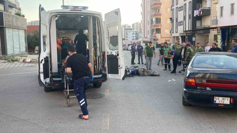 Otomobille Çarpışan Motosikletin Sürücüsü Yaralandı