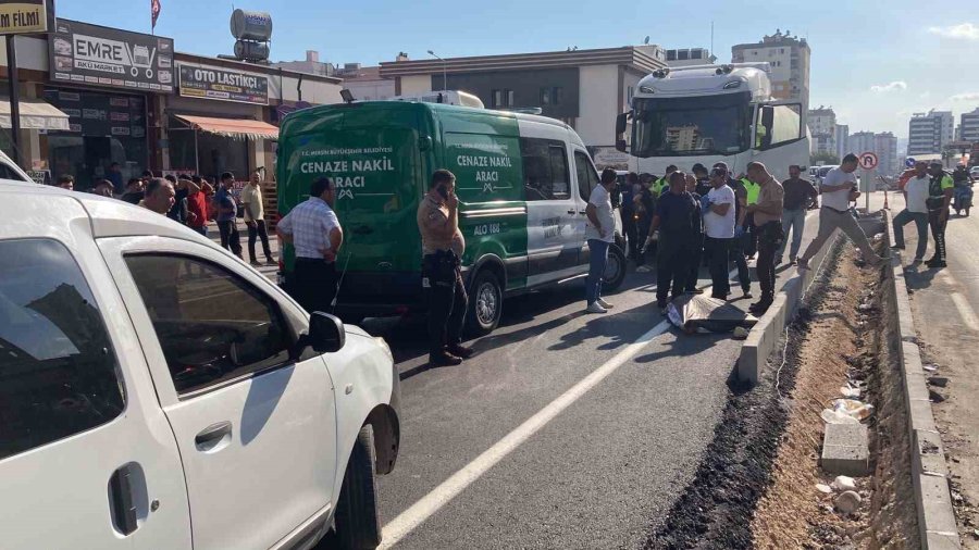 Tankerin Çarptığı Yaya Hayatını Kaybetti