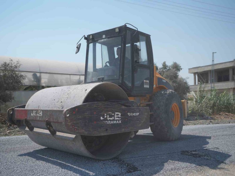 Tarsus’ta Tarımsal Ulaşım İçin 4 Bin 200 Metrelik Yol Yenilendi