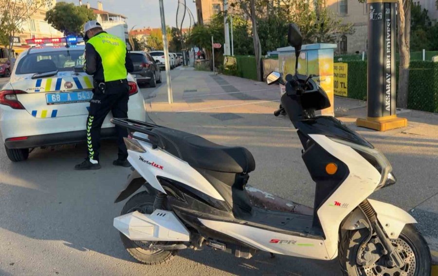 Plakasız Motosiklete Bindi, 46 Bin Lira Ceza Yiyip Motor Ve Ehliyetinden Oldu