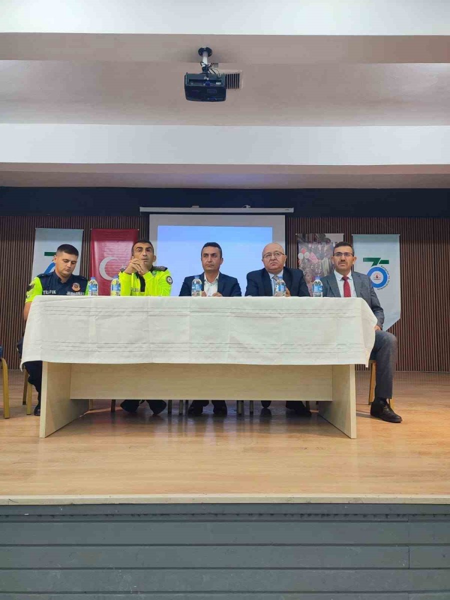 Karapınar’da Taşımalı Eğitim Öncesi Servis Şoförlerine Uyarı