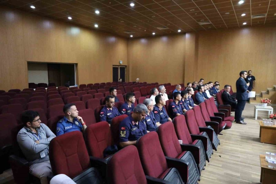 Tarsus’ta Adli Soruşturmalar İçin Koordinasyon Toplantısı Düzenlendi