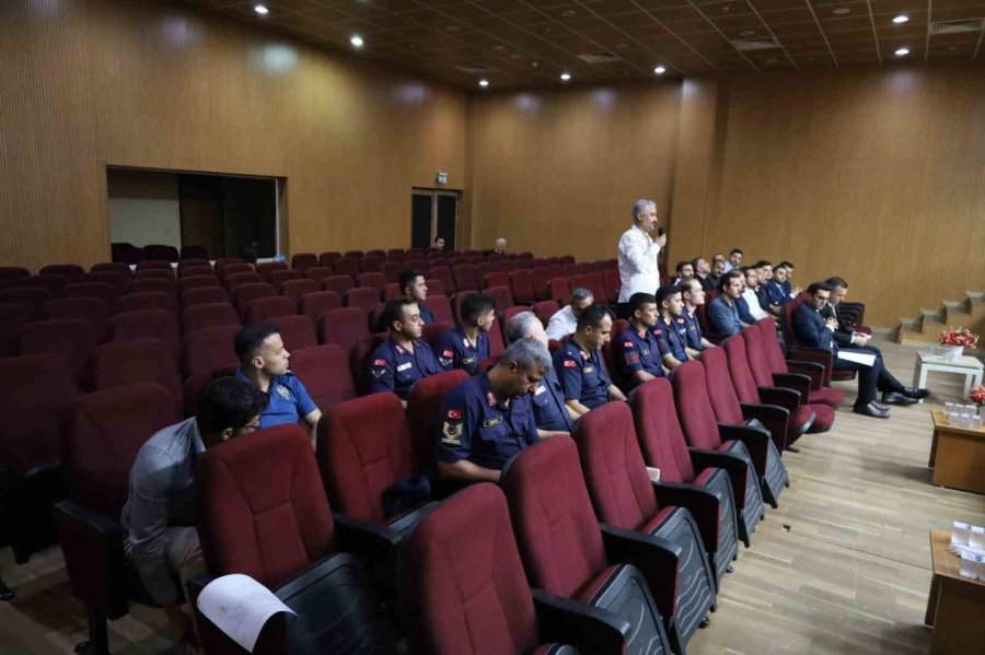 Tarsus’ta Adli Soruşturmalar İçin Koordinasyon Toplantısı Düzenlendi