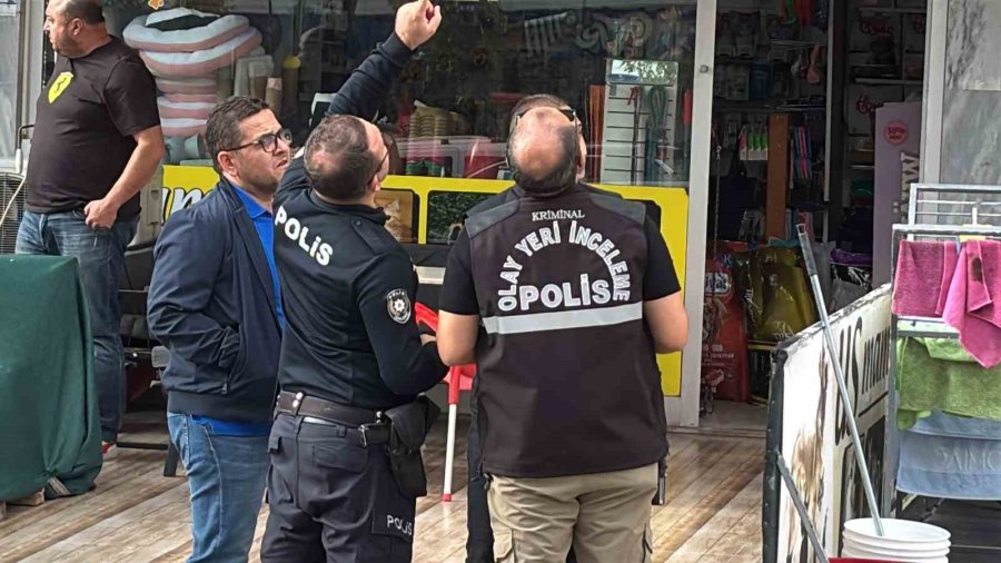 Aksaray’da 5. Kattan Düşen Adam Ağır Yaralandı
