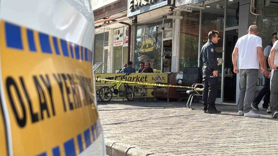 Aksaray’da 5. Kattan Düşen Adam Ağır Yaralandı