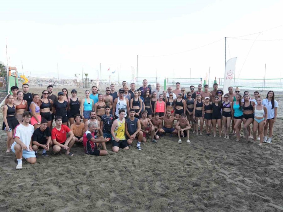 Ünlü Plaj Voleybolcuları, Alanya’nın Spor Turizmi Elçileri Oldu
