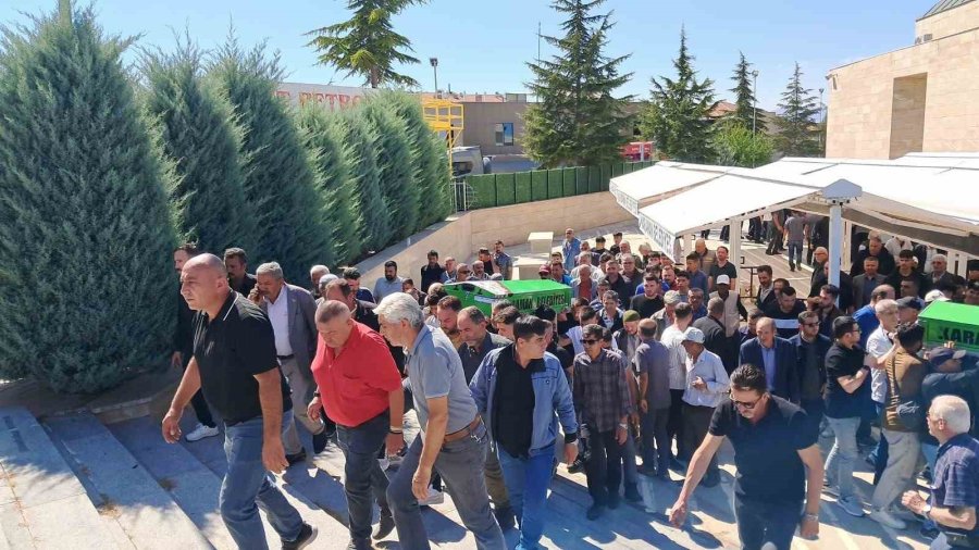 Karaman’da Evlerinde Ölü Bulunan Karı Koca Toprağa Verildi