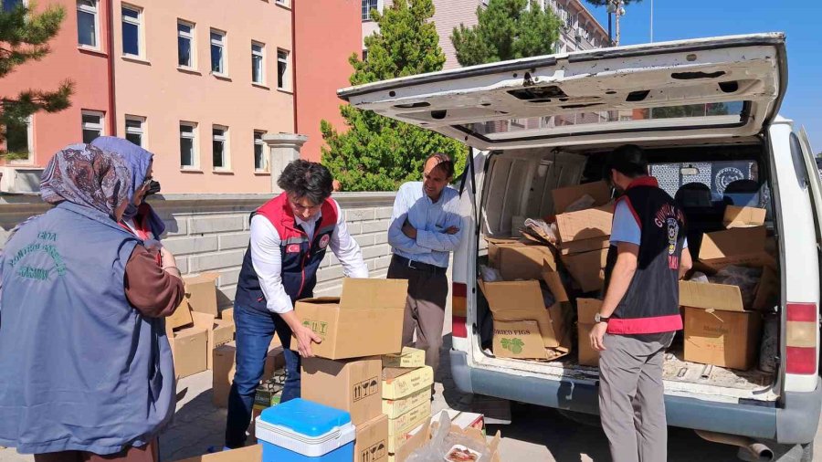 Karaman’da "gıda Güvenliği-1 Operasyonu": Etiketsiz Ve Bandrolsüz Ürünler Ele Geçirildi