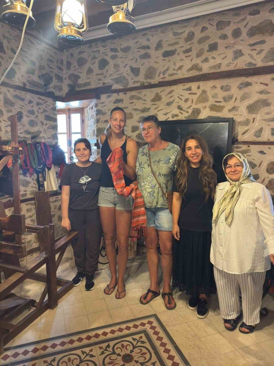 Ünlü Plaj Voleybolcuları, Alanya’nın Spor Turizmi Elçileri Oldu