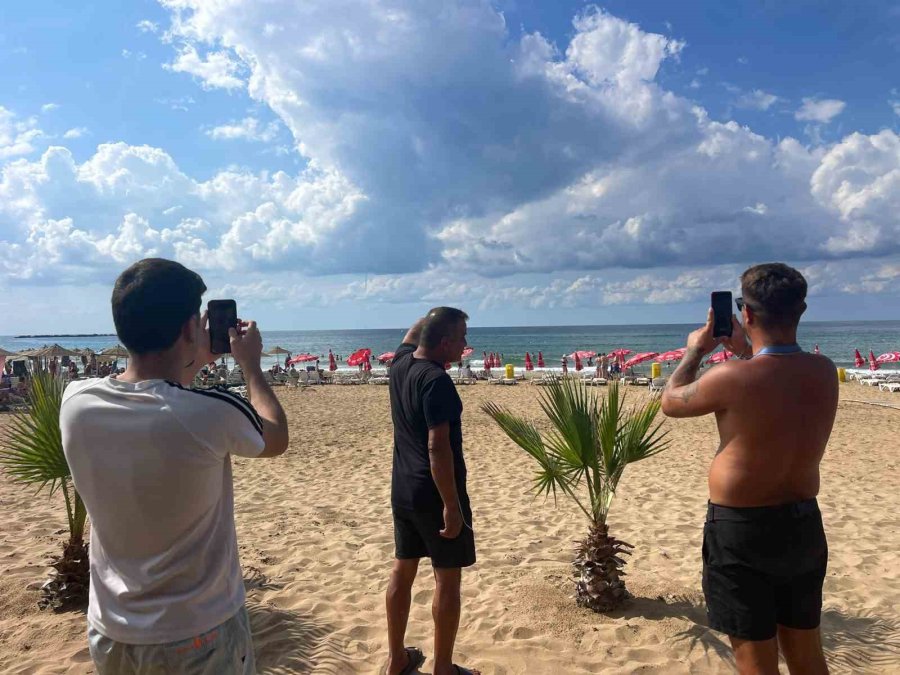 Alanya İncekum Açıklarında Deniz Üzerinde Hortum Oluştu