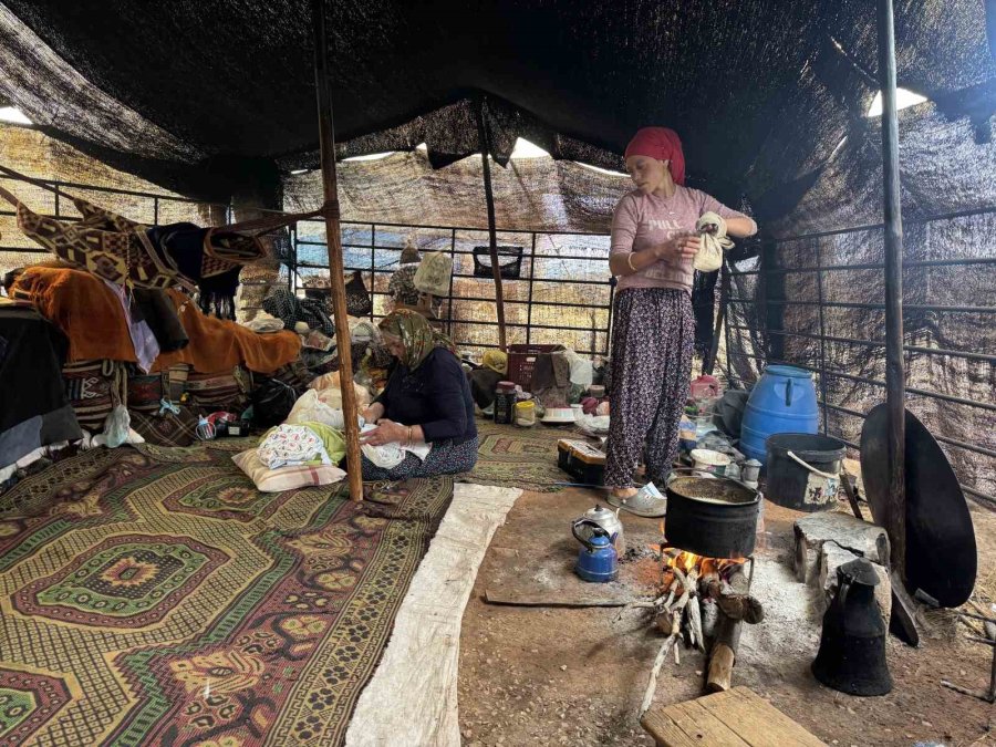 Son Deveci Sarıkeçili: 73 Yaşında Atalarının Geleneğini Yaşatıyor