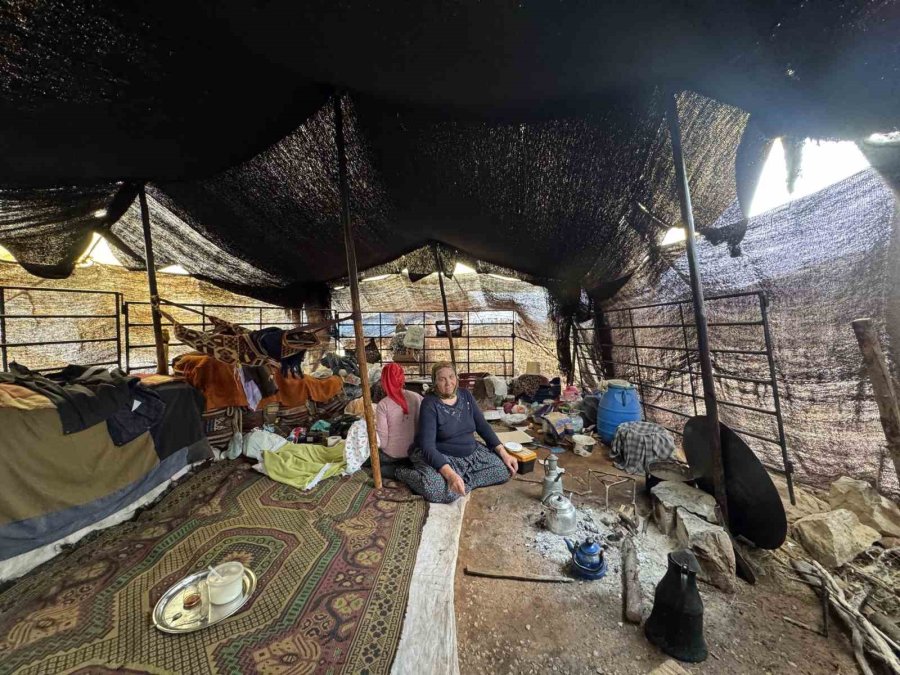 Son Deveci Sarıkeçili: 73 Yaşında Atalarının Geleneğini Yaşatıyor