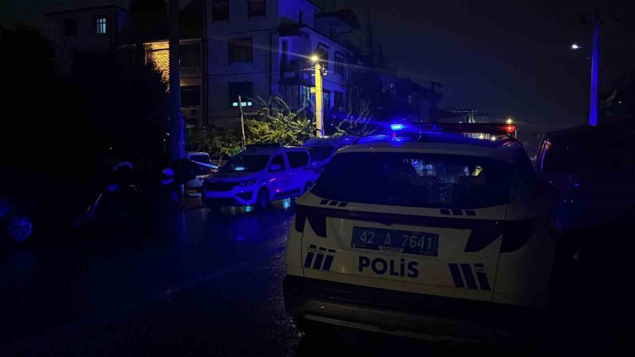 Komşular Arasındaki Kavga Kanlı Bitti: 1 Çocuk Yaralandı